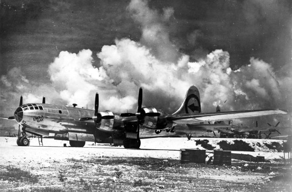 Boeing B-29 "Enola Gay"